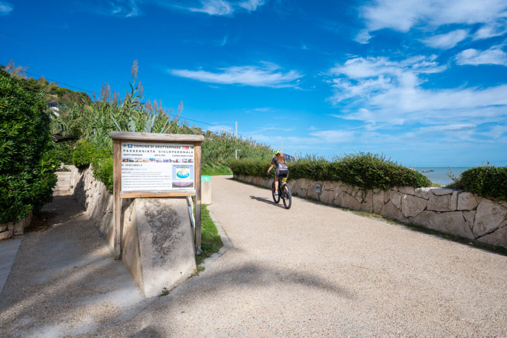 Piste ciclopedonali - Grottammare | Iacom